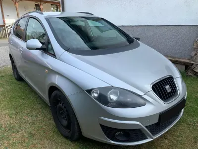 Gebraucht Seat Altea XL 105 PS (77 kW) 2011 Silber Van / Kleinbus