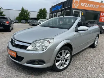 Gebraucht Opel Astra Cosmo 140 PS (102 kW) 2008 Silber Cabrio