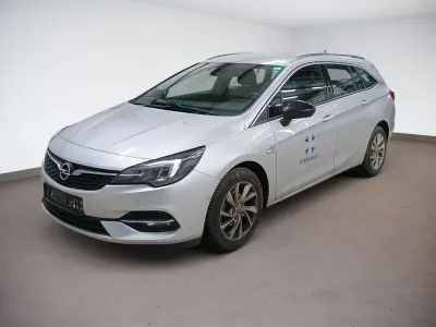 Gebraucht Opel Astra Elegance 131 PS (96 kW) 2022 Silber Kleinwagen