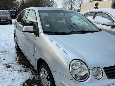 Silber Gebraucht 2002 VW Polo Basis Kleinwagen | 1.130 € (Guter Preis)