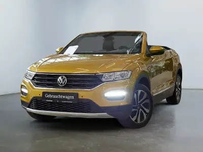 Begagnad VW T-Roc Active 110 HK (80 kW) 2021 Gul SUV