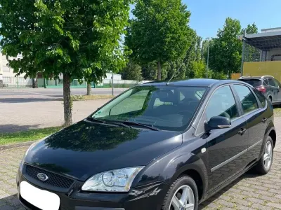 Gebraucht Ford Focus Style 101 PS (74 kW) 2006 Schwarz Limousine