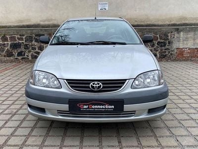 Gebraucht Toyota Avensis Sol 129 PS (94 kW) 2002 Silber Limousine