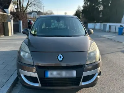 Gebraucht Renault Scénic III Dynamique 131 PS (96 kW) 2010 Braun Van / Kleinbus