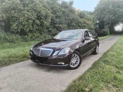 Mercedes E200