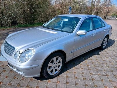 Gebraucht Mercedes E240 Classic 170 PS (125 kW) 2003 Silber Limousine
