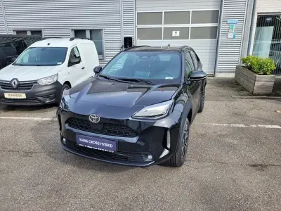Neu Toyota Yaris Cross 131 PS (96 kW) 2025 Schwarz SUV