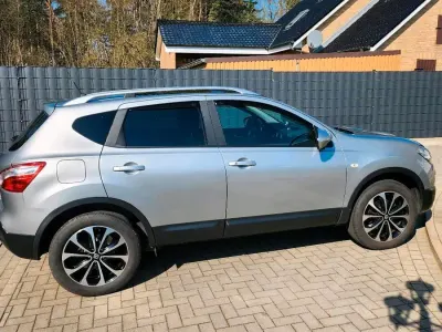 Gebraucht Nissan Qashqai Tekna 141 PS (103 kW) 2013 Andere farben SUV
