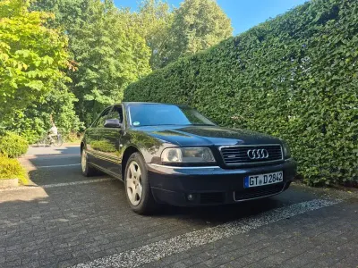 Gebraucht Audi A8 310 PS (228 kW) 2002 Blau Limousine