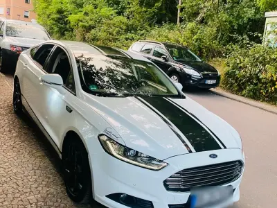 Gebraucht Ford Mondeo 165 PS (121 kW) 2018 Weiß Limousine