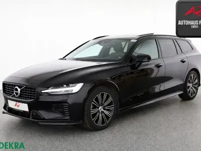 Gebraucht Volvo V60 341 PS (250 kW) 2021 Onyx black Kombi