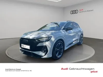 Gebraucht Audi Q4 e-tron Comfort 219 kW (299 PS) 2023 Gletscherweiß metallic SUV