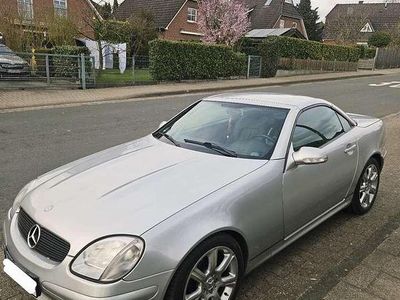 Usata Mercedes SLK230 197 CV (144 kW) 2004 Argento Cabrio