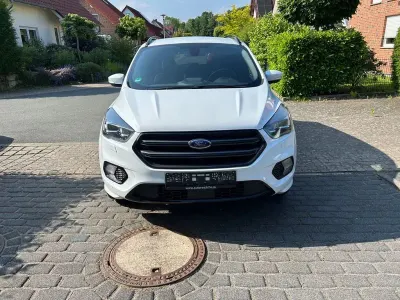 Gebraucht Ford Kuga ST-Line 150 PS (110 kW) 2020 Weiß SUV
