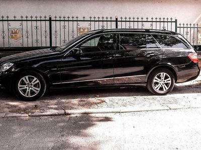 Mercedes E200
