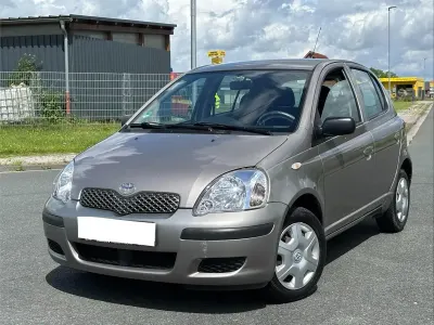 Gebraucht Toyota Yaris 65 PS (47 kW) 2005 Gold Kleinwagen