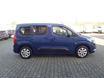 Gebraucht Opel Combo Life Elegance 131 PS (96 kW) 2022 Blau Van / Kleinbus