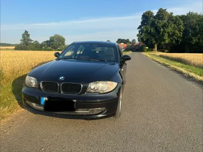 Gebraucht BMW 116 122 PS (89 kW) 2007 Schwarz Kleinwagen