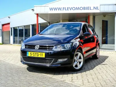 Gebraucht VW Polo Highline 90 PS (66 kW) 2013 Schwarz Kleinwagen