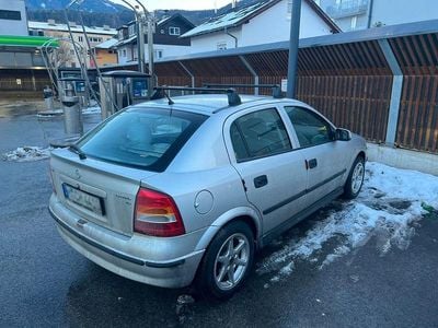 Gebraucht Opel Astra 75 PS (55 kW) 2001 Silber Limousine