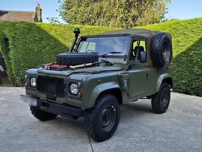 Second-hand Land Rover Defender 113 CP (83 kW) 2019 Verde SUV