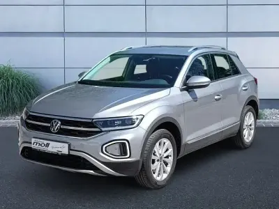 Second-hand VW T-Roc Style 150 CP (110 kW) 2024 Argintiu SUV