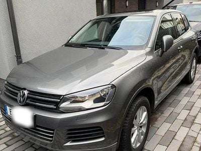 Usata VW Touareg 245 CV (180 kW) 2014 Grigio SUV