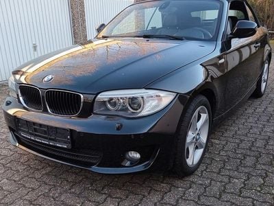 Gebraucht BMW 118 Sport Line 143 PS (105 kW) 2014 Schwarz Kleinwagen