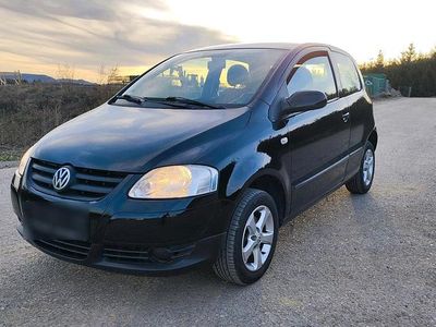 Second-hand VW Fox 54 CP (39 kW) 2006 Negru Hatchback