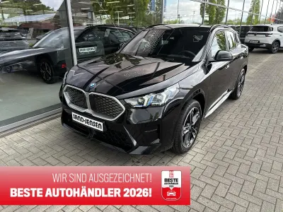 Gebraucht BMW iX2 Comfort Edition 150 kW (204 PS) 2025 Schwarz sapphire metallic SUV