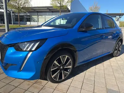Gebraucht Peugeot 208 Allure GT-Line 101 PS (74 kW) 2020 Blau Kleinwagen