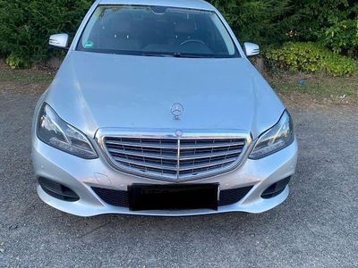 Mercedes E200