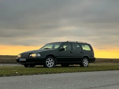 Usata Volvo V70 144 CV (105 kW) 1997 Verde Station wagon