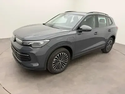 Używany VW Tiguan Life 204 KM (150 kW) 2025 Szary SUV