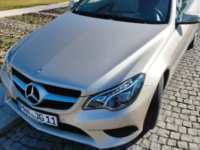 Gebraucht Mercedes E300 252 PS (185 kW) 2013 Beige Cabrio