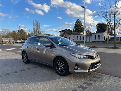 Gebraucht Toyota Auris Edition 132 PS (97 kW) 2014 Limousine