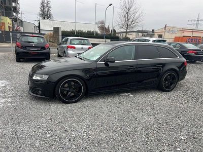 Schwarz Gebraucht 2011 Audi A4 Ambiente Kombi | 9.700 € (Fairer Preis)