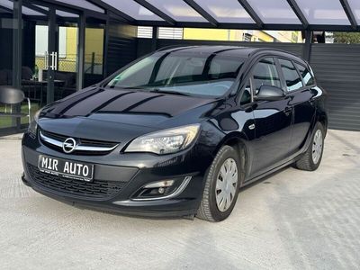 gebraucht Opel Astra Sports Tourer Edition