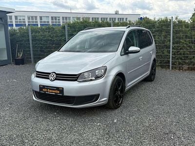 Silber Gebraucht 2010 VW Touran Comfortline Van / Kleinbus | 9.999 € (Teuer)