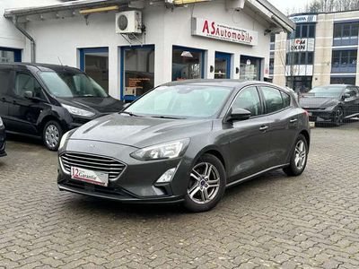 gebraucht Ford Focus 1.5 TDCI Aut.Lim+NAVI+KLIMATR+PDC+SHZ+SPURH.TEMPO