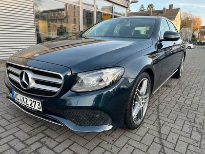 Kallaitblau Gebraucht 2016 Mercedes E220 Limousine | 22.900 € (Teuer)
