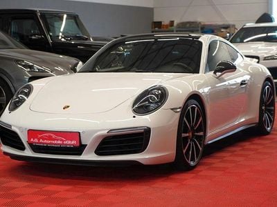 Porsche 911 Carrera 4