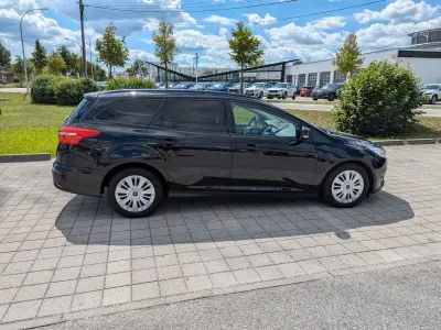 Usado Ford Focus Business Edition 125 CV (91 kW) 2018 Negro Berlina
