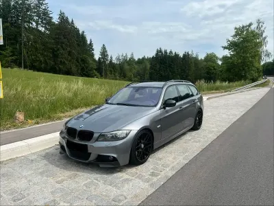 Gebraucht BMW 330 M Sport 245 PS (180 kW) 2009 Grau Kombi