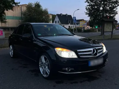 Gebraucht Mercedes C350 235 PS (172 kW) 2010 Schwarz Limousine