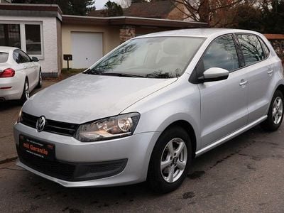 Silber Gebraucht 2013 VW Polo Comfortline Kleinwagen | 6.950 € (Fairer Preis)
