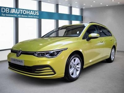 Gelb Gebraucht 2024 VW Golf VIII Life Kombi | 24.510 € (Guter Preis)