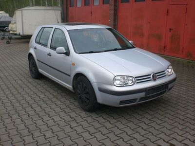 gebraucht VW Golf IV EZ 1998 Benzin Schalter AHK silbergrau TÜV 09/24