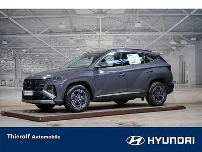 Neu Hyundai Tucson Select 150 PS (110 kW) 2025 Grau SUV