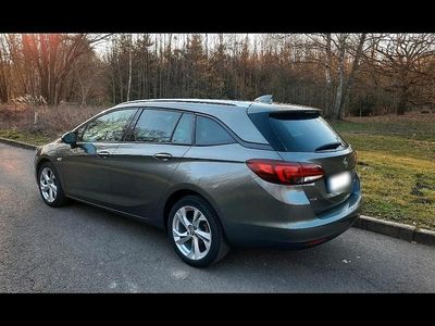 Gebraucht Opel Astra 125 PS (91 kW) 2018 Grau Kombi